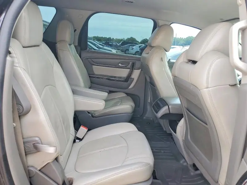 2013 GMC ACADIA SLT-1  