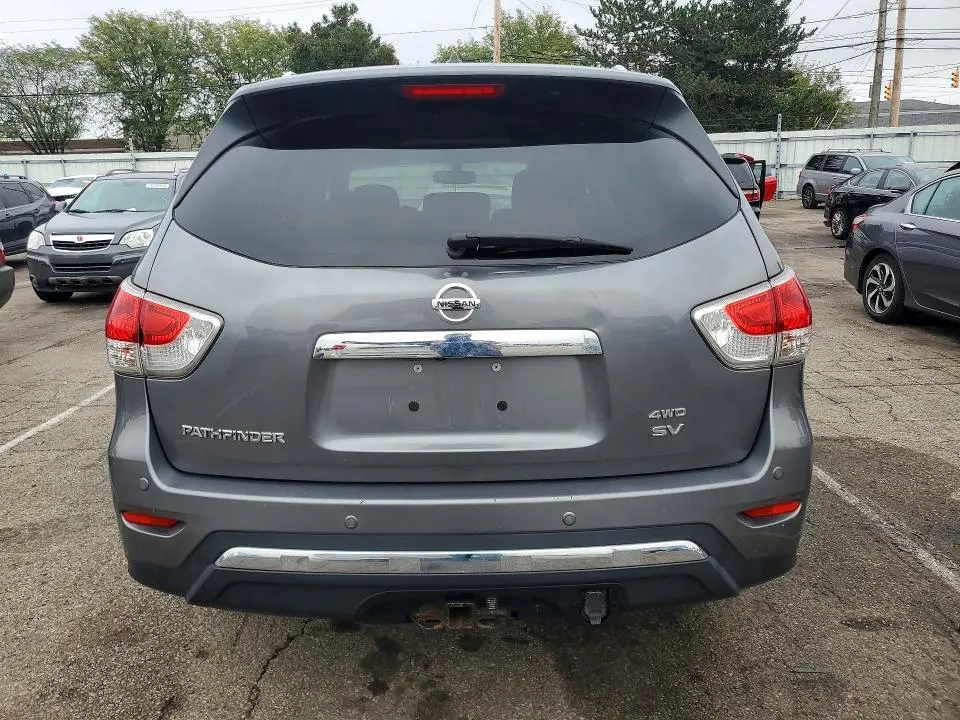 2015 NISSAN PATHFINDER SV  