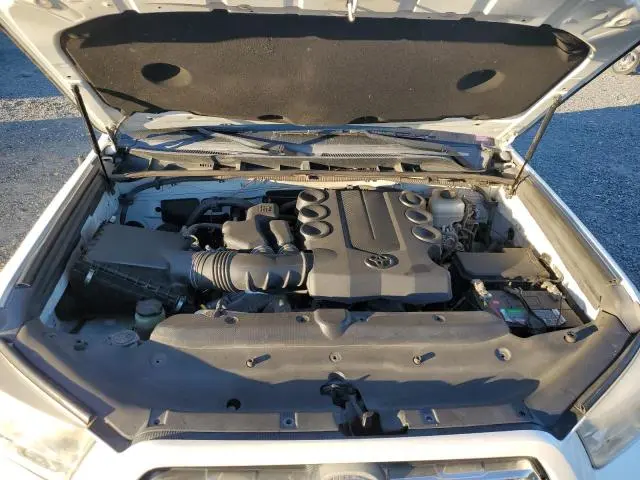 2010 TOYOTA 4RUNNER SR5  