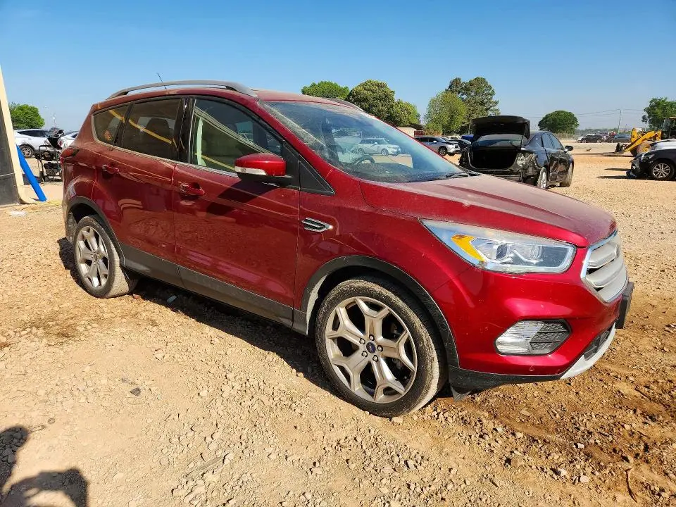2019 FORD ESCAPE TITANIUM  
