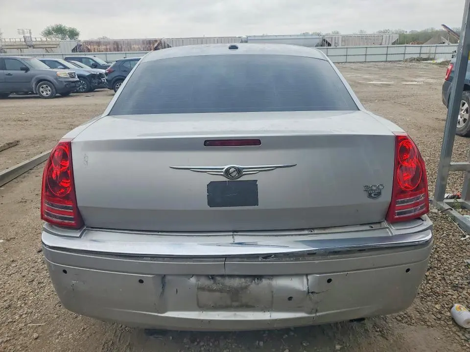 2010 CHRYSLER 300C   