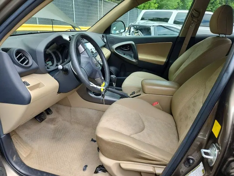 2011 TOYOTA RAV4 BASE  