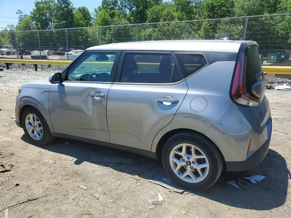 2023 KIA SOUL LX  