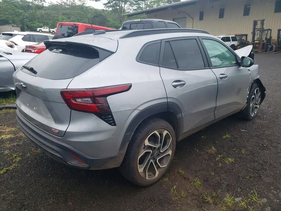 2025 CHEVROLET TRAX 2RS  