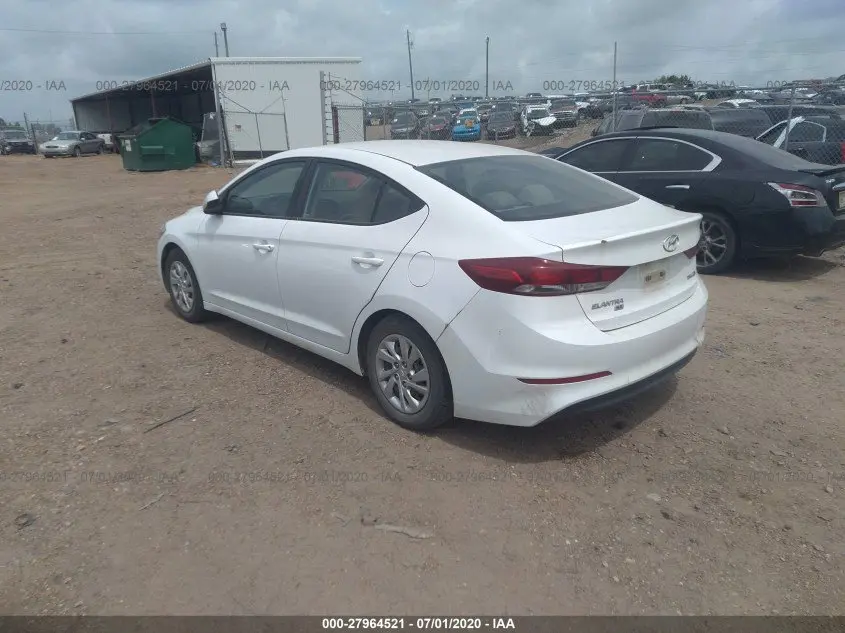 2018 HYUNDAI ELANTRA SE