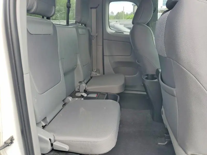 2013 TOYOTA TACOMA V6  