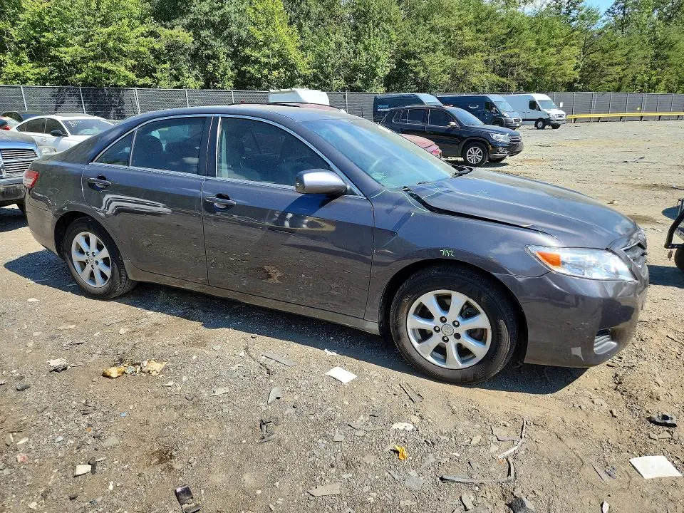 2011 TOYOTA CAMRY LE  