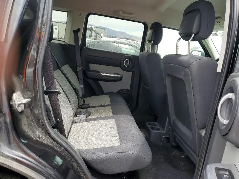 2010 DODGE NITRO SXT  