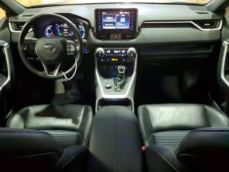 2020 TOYOTA RAV4 XSE  