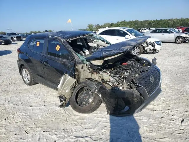 2021 NISSAN KICKS S  