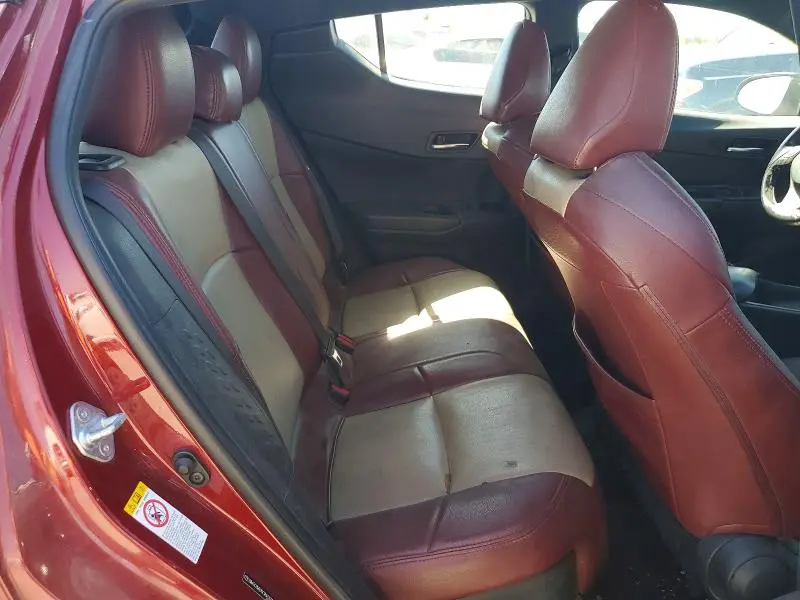2018 TOYOTA C-HR XLE  