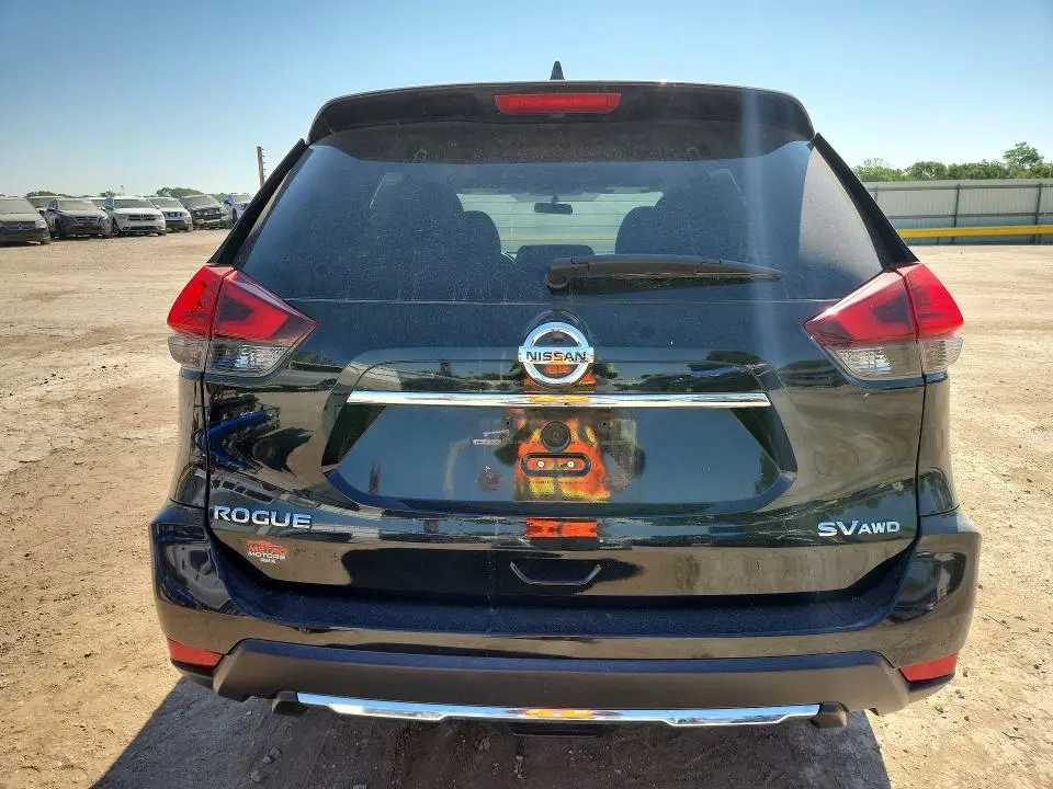 2017 NISSAN ROGUE SV  