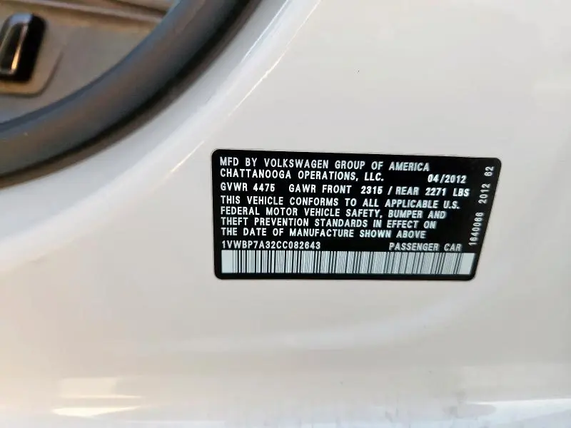 2012 VOLKSWAGEN PASSAT SE