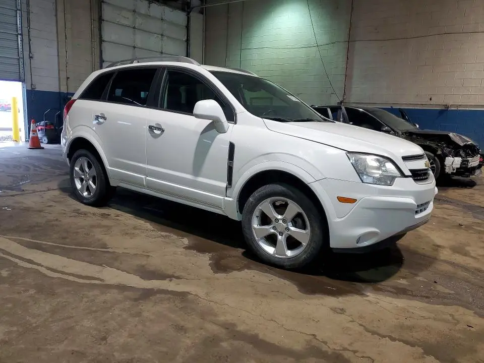 2014 CHEVROLET CAPTIVA LT  