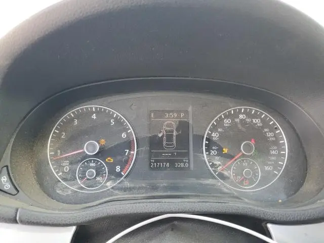 2013 VOLKSWAGEN PASSAT SE  