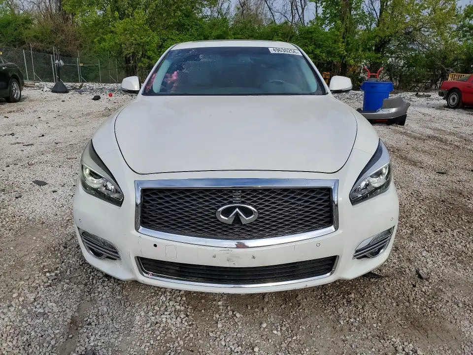 2015 INFINITI Q70L 3.7  