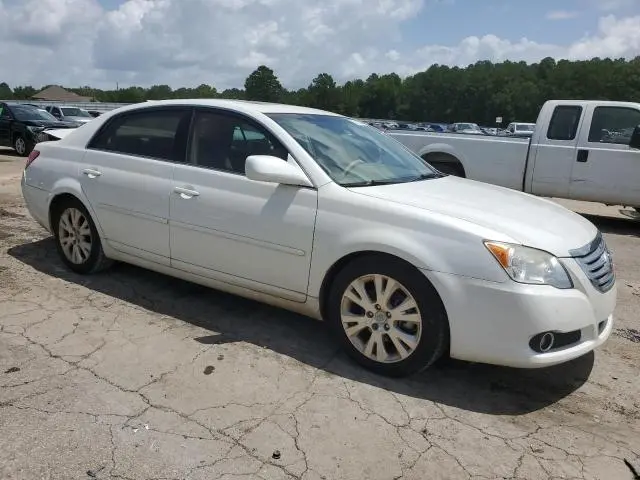 2010 TOYOTA AVALON XL  