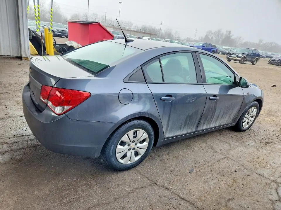 2013 CHEVROLET CRUZE LS  