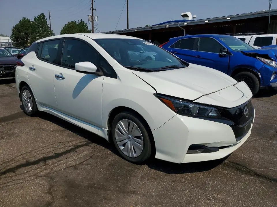 2025 NISSAN LEAF S  