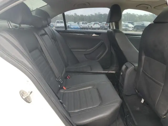 2016 VOLKSWAGEN JETTA SEL  
