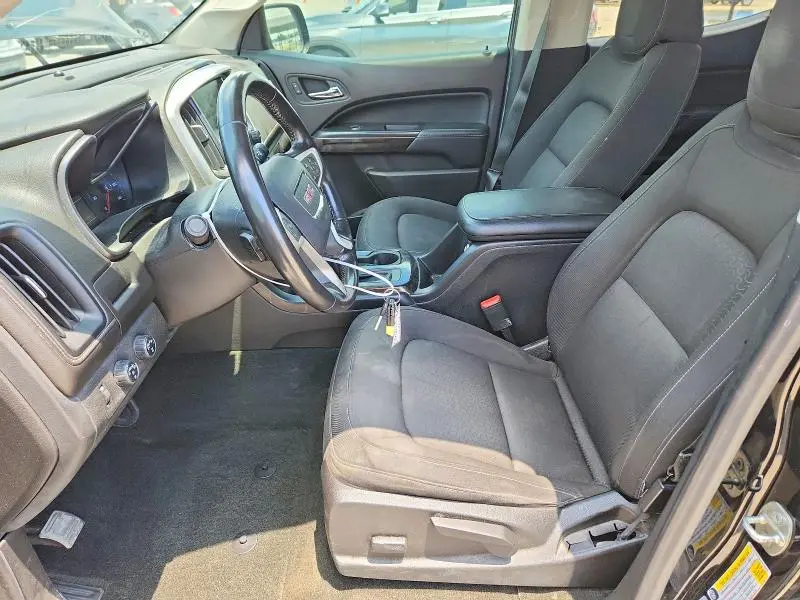 2017 GMC CANYON SLE  