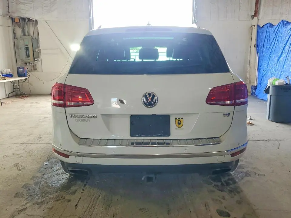 2017 VOLKSWAGEN TOUAREG WOLFSBURG  