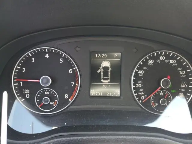 2015 VOLKSWAGEN PASSAT SE  