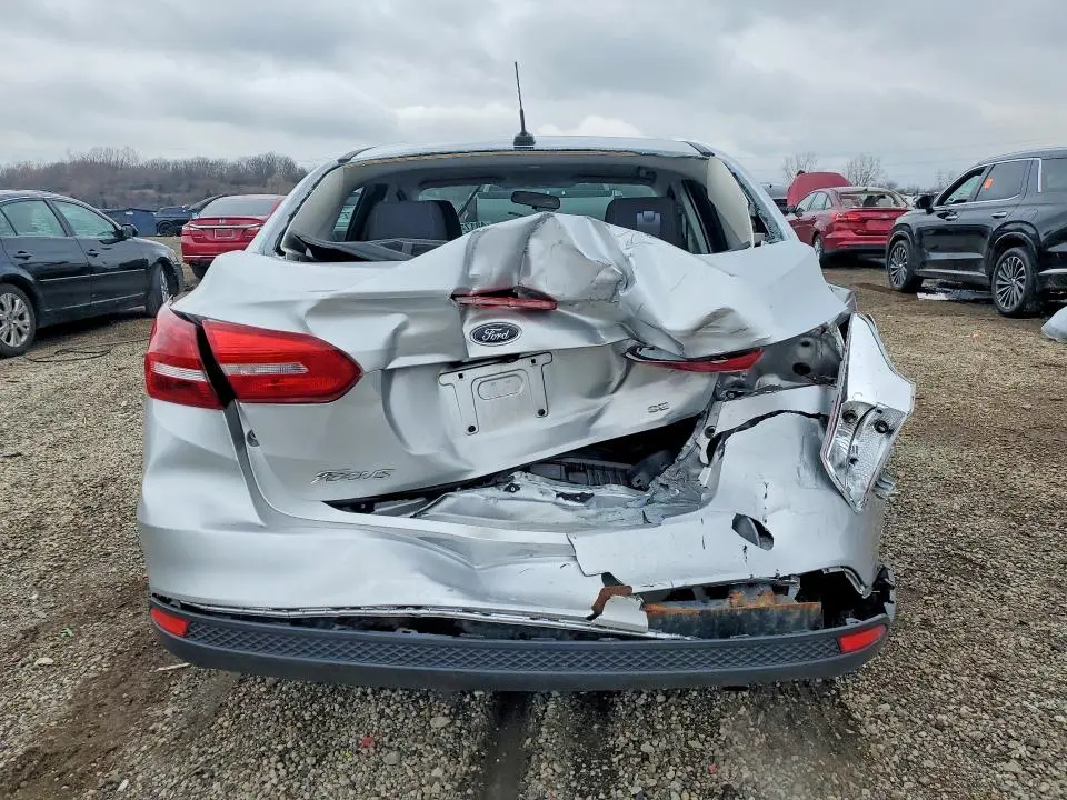 2018 FORD FOCUS SE  