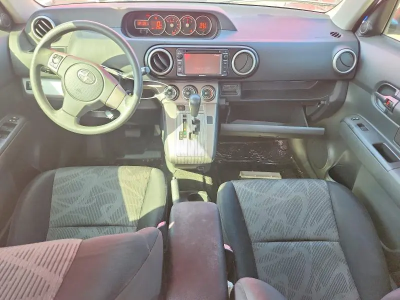 2013 SCION XB BASE  