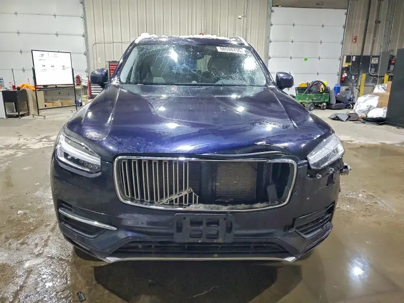 2017 VOLVO XC90 T6  