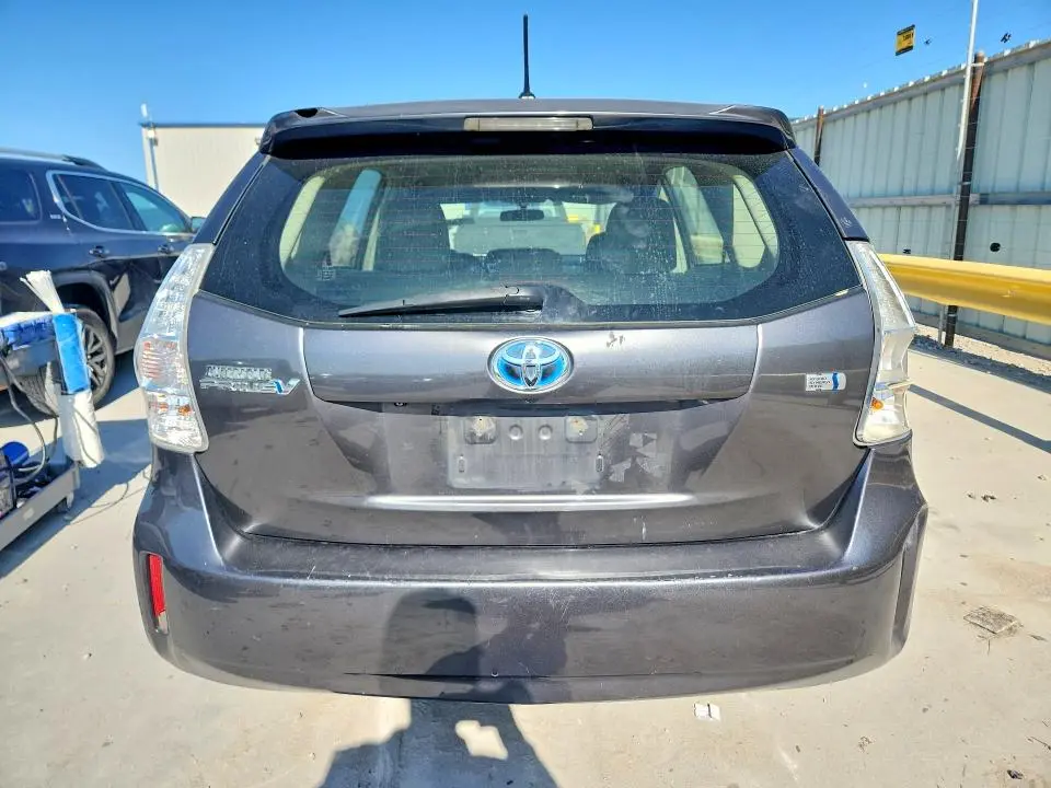 2014 TOYOTA PRIUS V TWO  