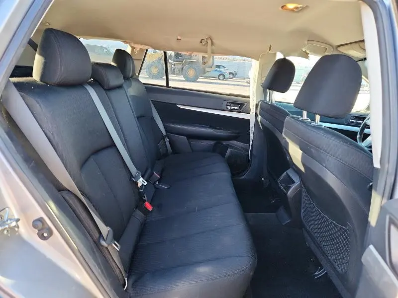 2010 SUBARU OUTBACK 2.5I PREMIUM  