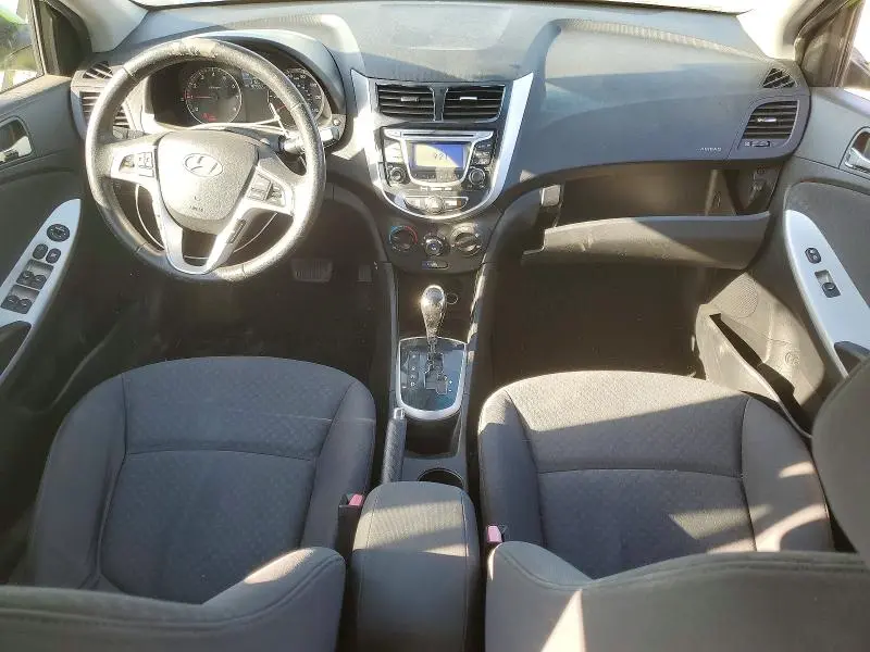 2013 HYUNDAI ACCENT SE  