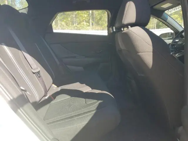 2025 HYUNDAI ELANTRA BLUE  