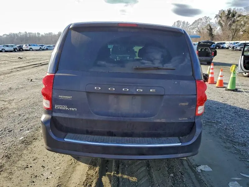 2016 DODGE GRAND CARAVAN SE  