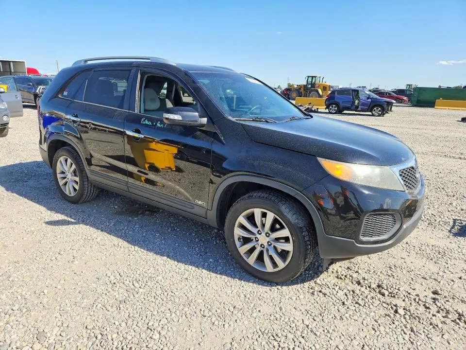 2011 KIA SORENTO LX  