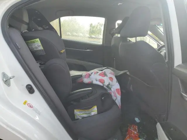 2018 TOYOTA CAMRY   