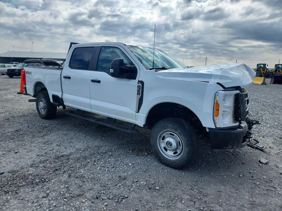 2023 FORD F350 XL SD SRW 4WD 6.8L V8