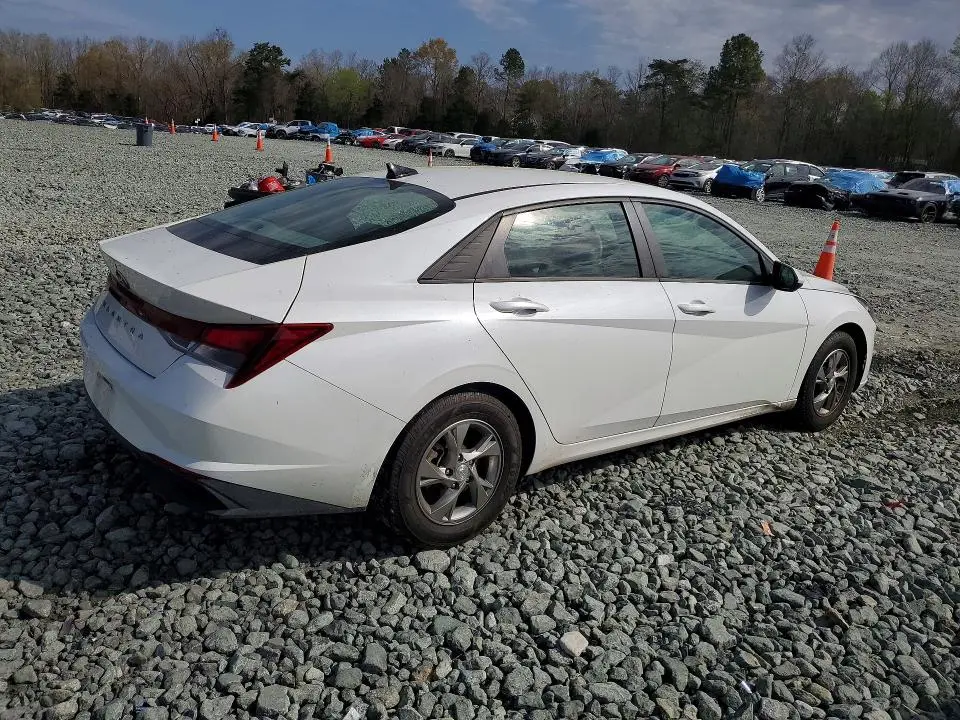 2021 HYUNDAI ELANTRA SE  