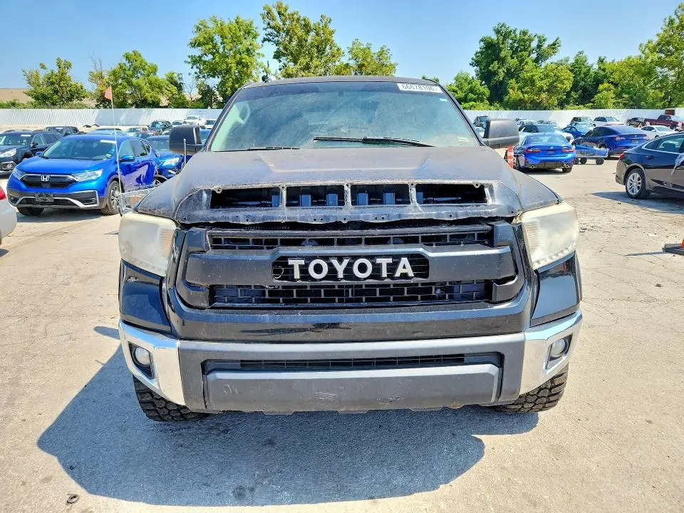 2015 TOYOTA TUNDRA SR5  