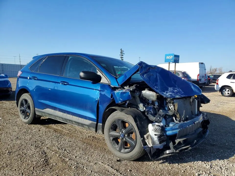 2022 FORD EDGE SE  