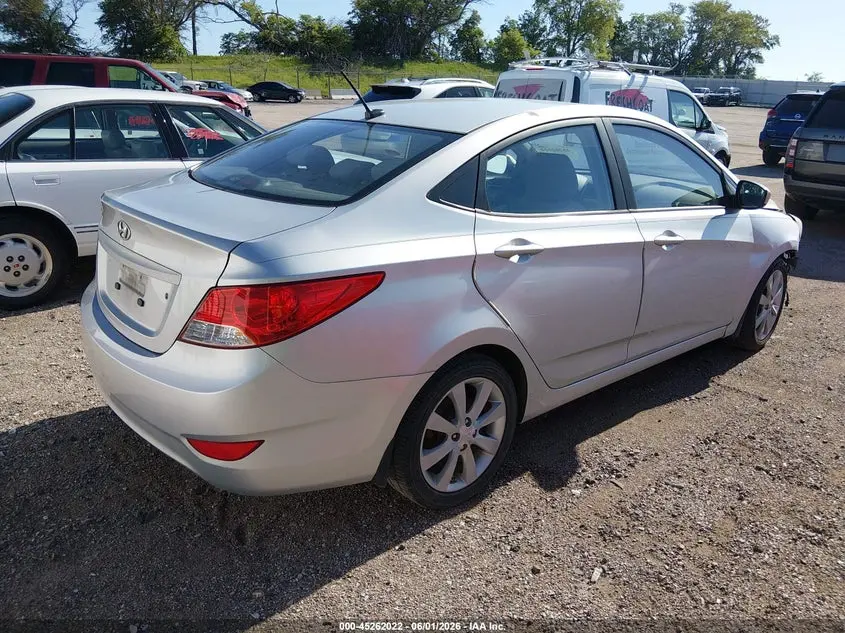 2012 HYUNDAI ACCENT GLS
