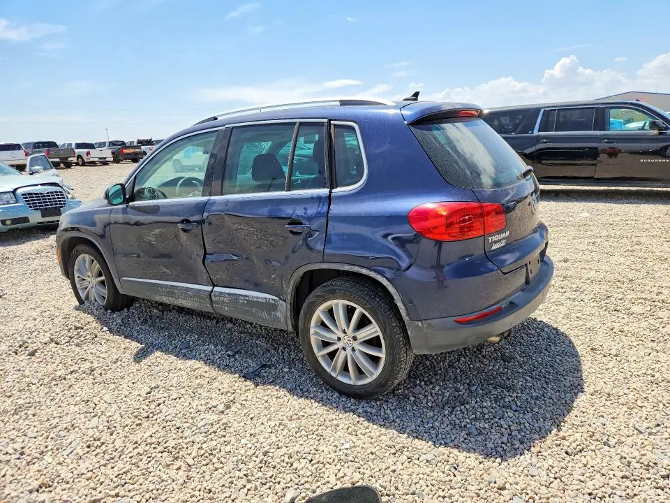 2013 VOLKSWAGEN TIGUAN S  
