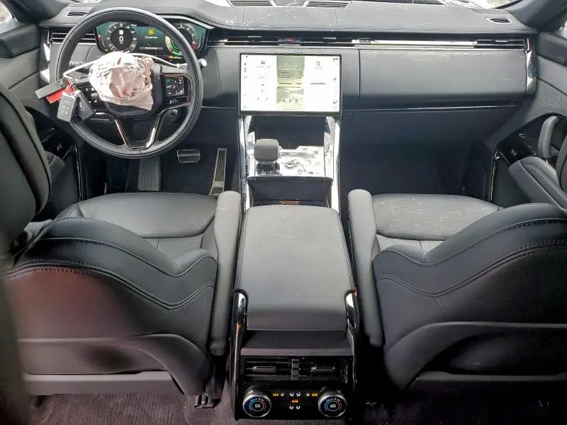 2025 LAND ROVER RANGE ROVER SPORT DYNAMIC SE  