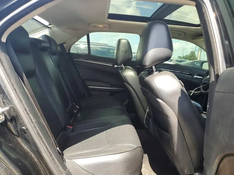 2016 CHRYSLER 300C   
