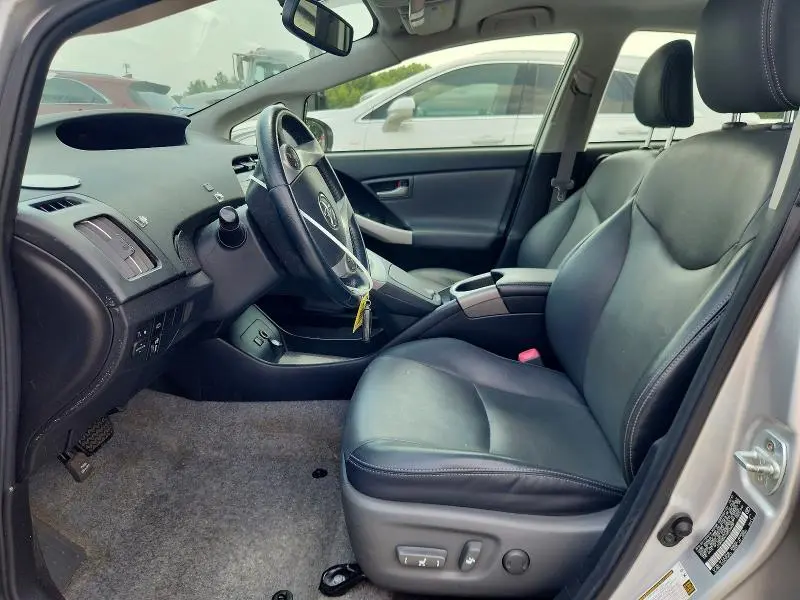 2013 TOYOTA PRIUS FIVE  