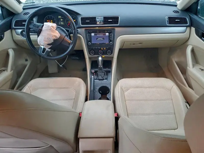 2015 VOLKSWAGEN PASSAT S  