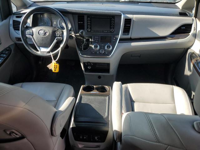 2018 TOYOTA SIENNA XLE