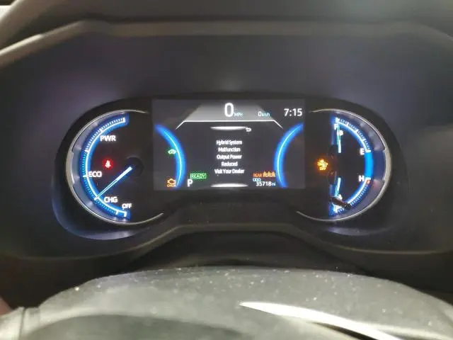 2025 TOYOTA RAV4 XLE  