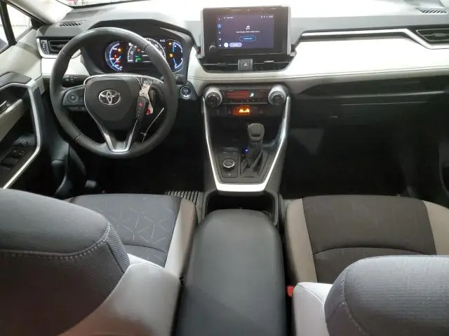 2023 TOYOTA RAV4 XLE  